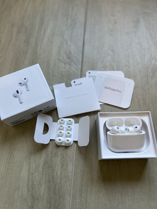 airpods pro 3 noi in cutie