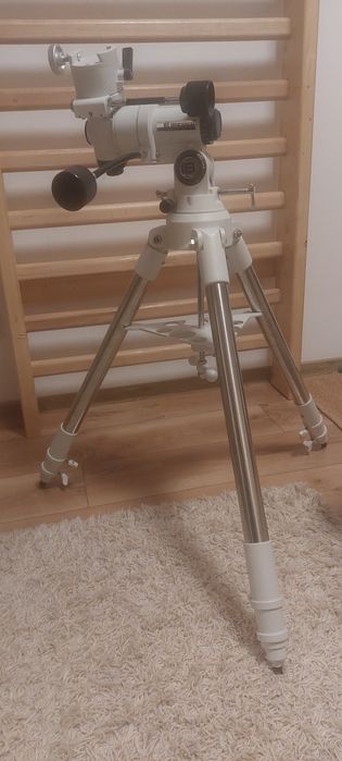 Trepied montura telescop