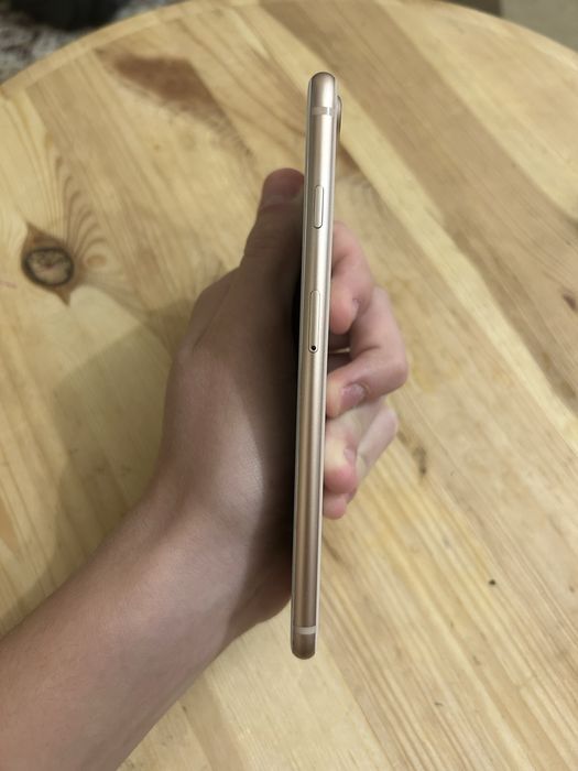 iPhone 8 Plus 64 ГБ