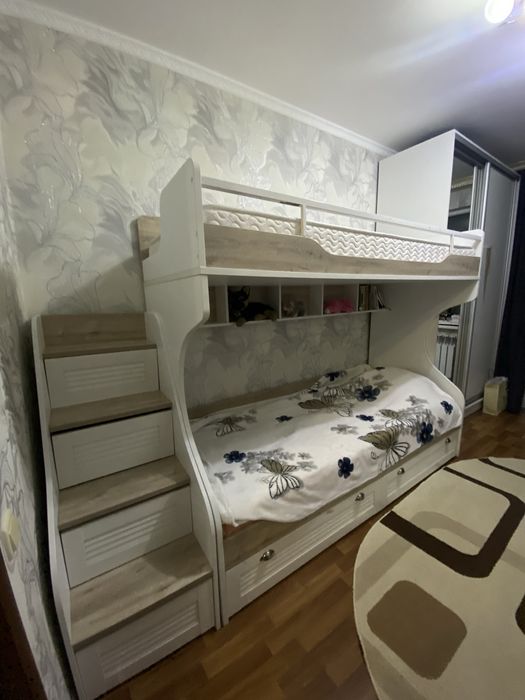 Двухярустная кровать