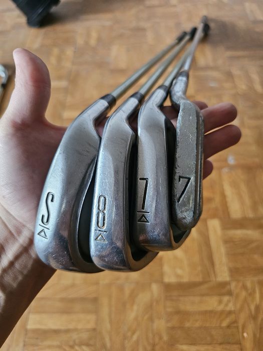 Set complet golf titleist geanta accesorii