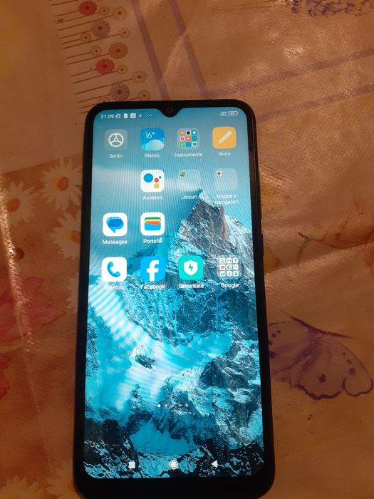 Vand telefoane impecabile