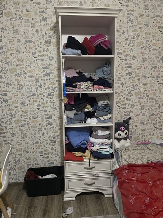 Стол писменный с двумя шкафами