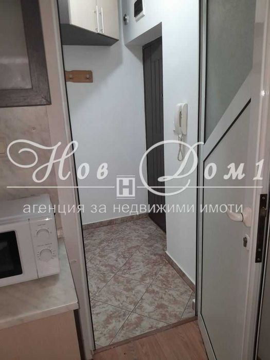 Дава се под наем Двустаен апартамент в Варна, Център - 38 кв.м за 378.93 € - Снимка #5