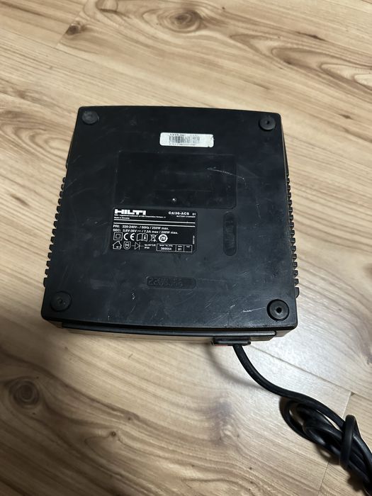 Hilti c4/36-acs Зарядно