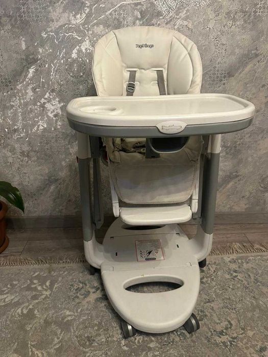 Продам детский стул Peg-Perego Tatamia