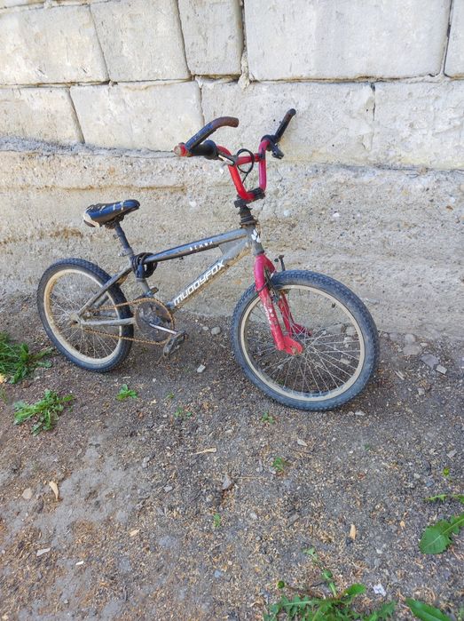 Vând BMX demon merge foarte bine 250 lei negociabil