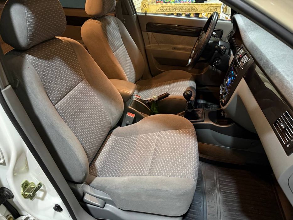 Lasetti sotiladi 60.000km yurgan