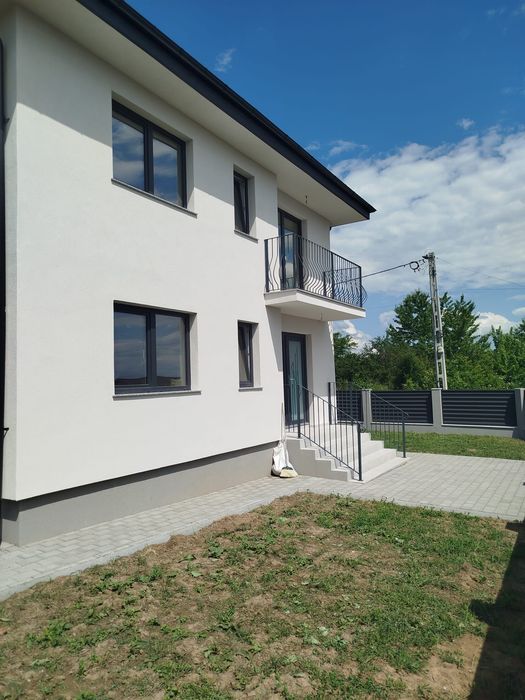 Vând   casă nouă  la cheie în cartier Burdujeni, Suceava