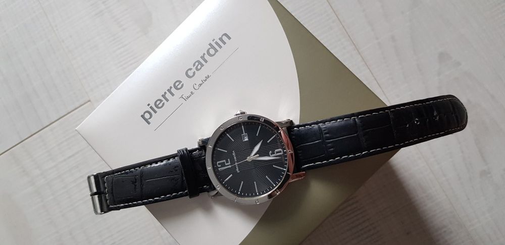 Vand ceas barbatesc Pierre Cardin original!