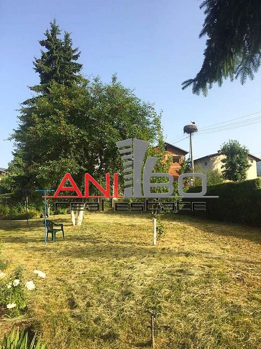 Продава се Къща в с. Говедарци, Област София-област - 314 кв.м за 685 €/кв.м - Снимка #1