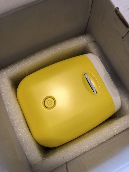 Vând mini videoproiector copii L1