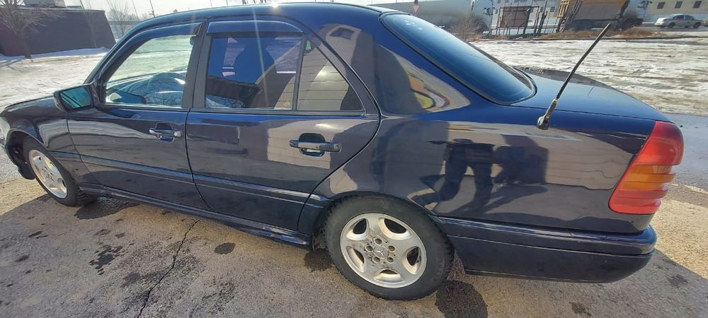 Продаю мерс 202 кузов