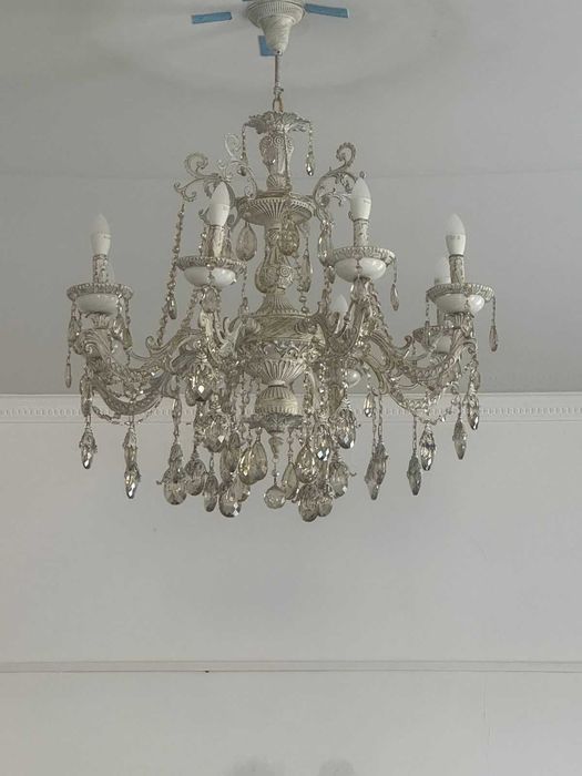 Шторы, тюль, люстры