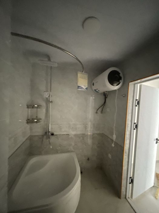 Kvartira sotiladi 2 xonali va 1 xonali eshon guzar