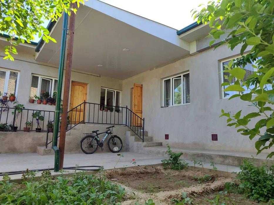 Srochna Bodomzorda 5 xonali uchastka sotiladi