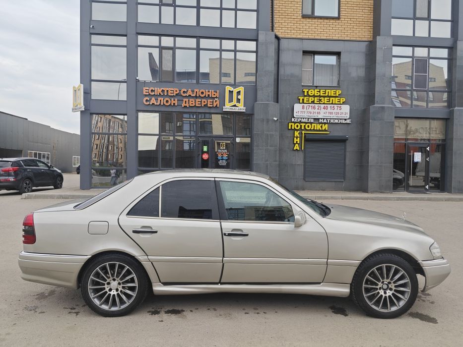 Mercedes-Benz c280