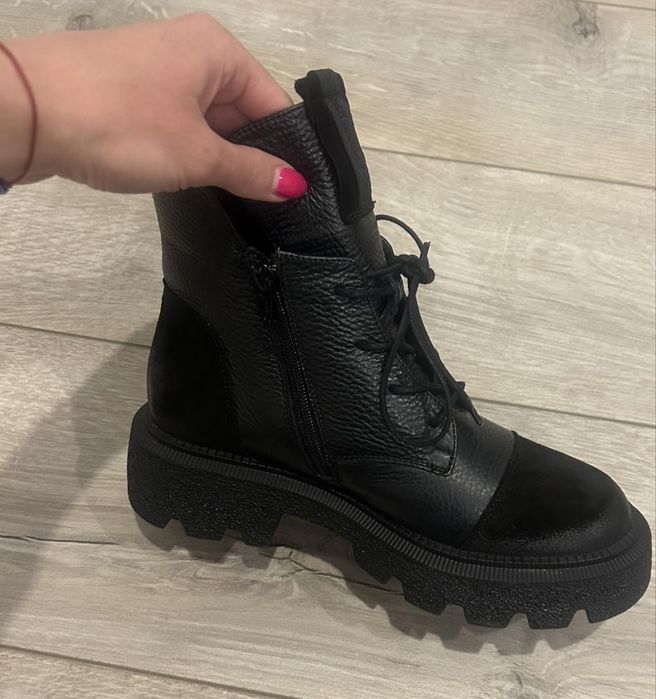 Боти Бианки в черен цвят