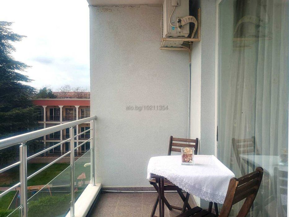 Продава се Тристаен апартамент в Несебър - 99 кв.м за 1918 €/кв.м - Снимка #2