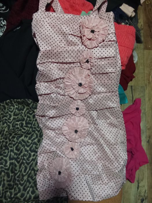 Продаю вещи в хорошем состоянии для роста 140 и для маленьких детей