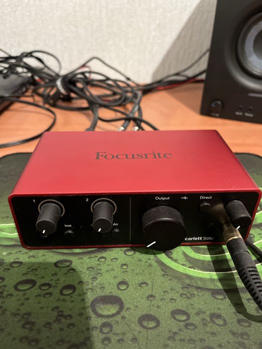Звуковая карта Focusrite Scarlett Solo Studio