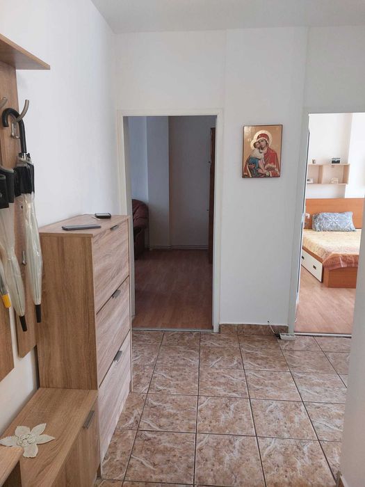 PROPRIETAR inchiriez APT 2 CAM, zona Mircea cel Batran, URGENT