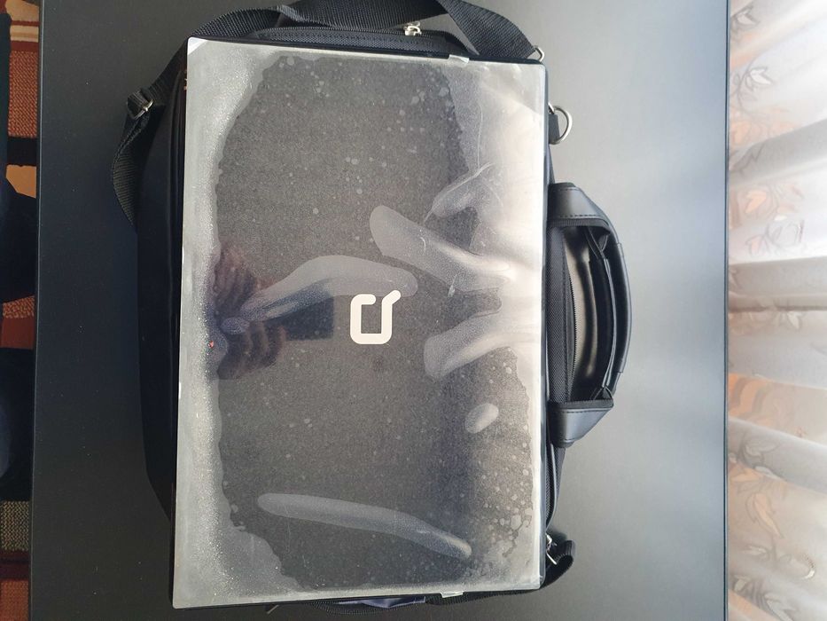 Servietă de umar extensibila/ geantă pentru laptop Platinet  17,3"noua