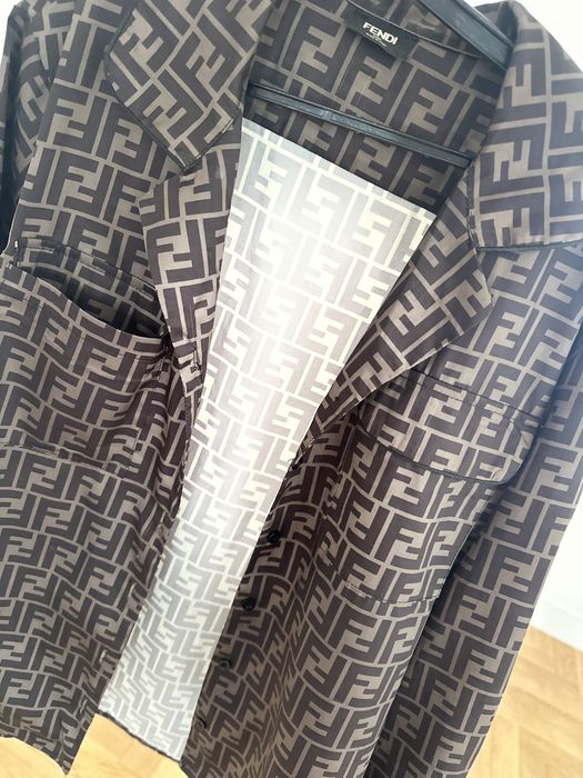 Продается рубашка Fendi люкс качества