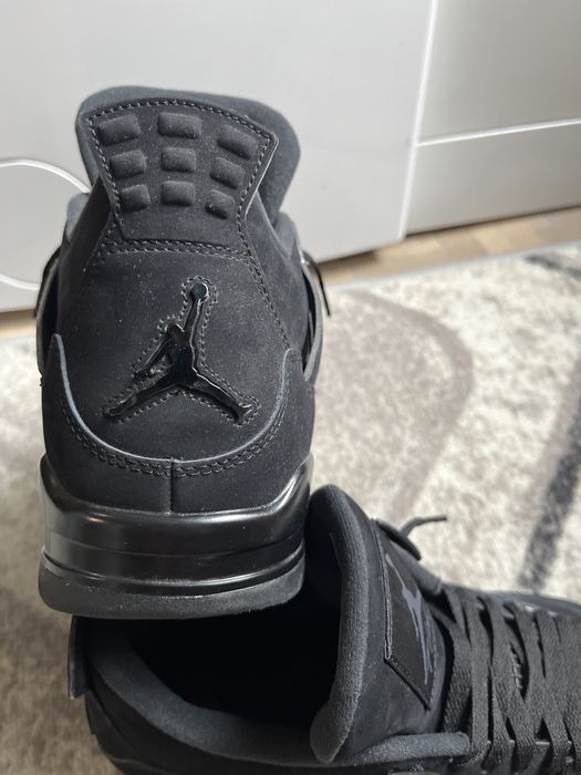 Air Jordan 4 “Black Cats”