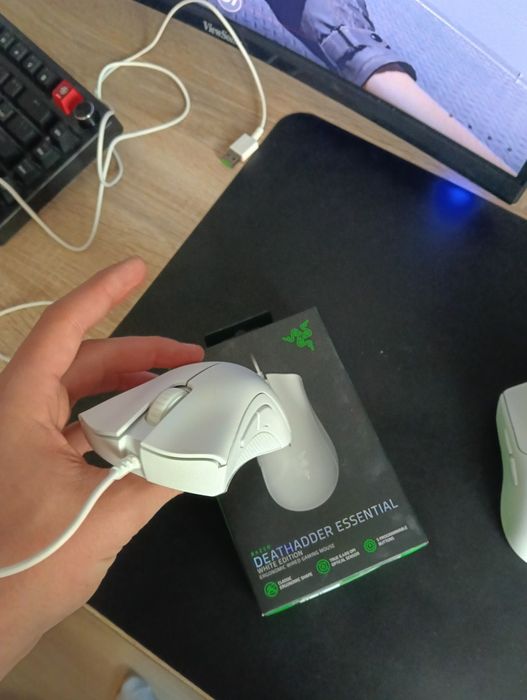 Мишка razer deathadder
