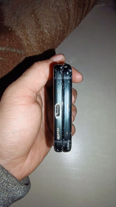 Vand Samsung flip 3 pentru piese