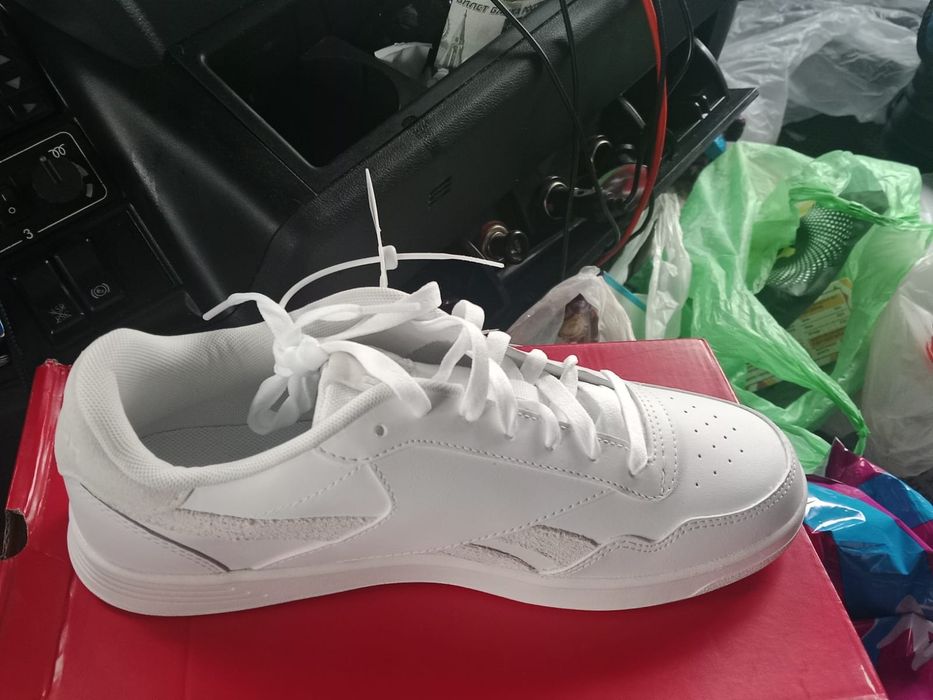 Красовки Reebok..