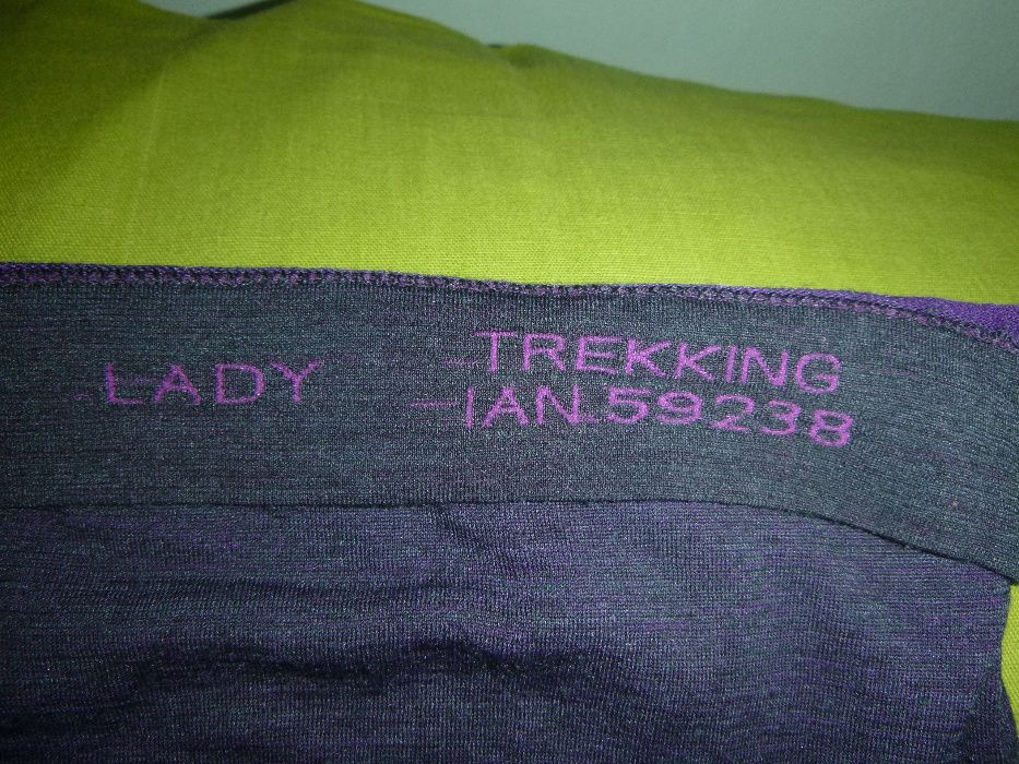 Tricou Crivit marimea M. Compozitie poliester + lana