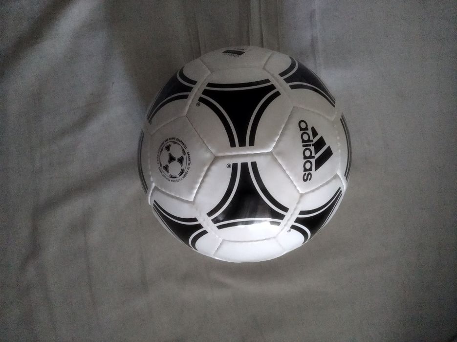 Minge fotbal adidas tango no5