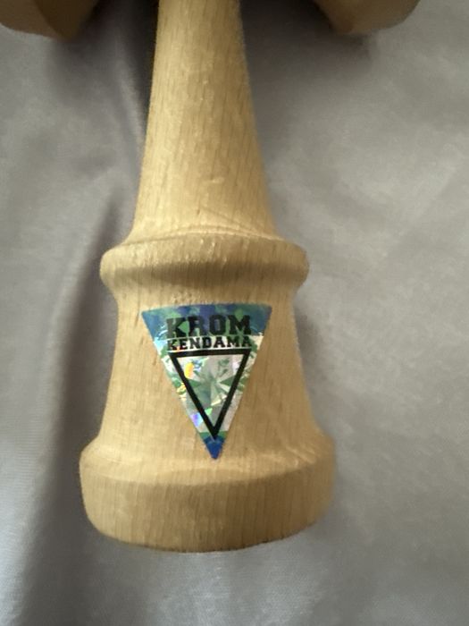 Kendama Krom pop rubber