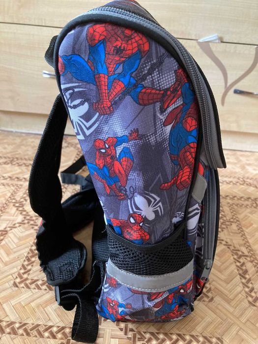 школьный ранец для мальчика