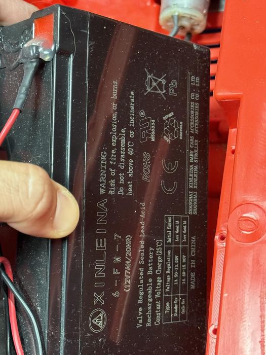 Акумулаторна кола Мерцедес с две места