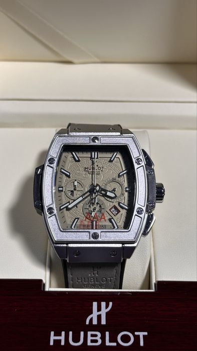 Наручные часы HUBLOT