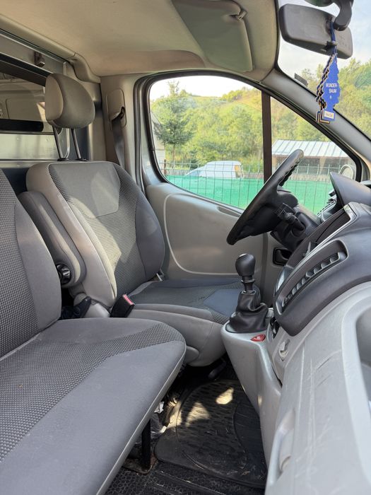 Opel vivaro 2011