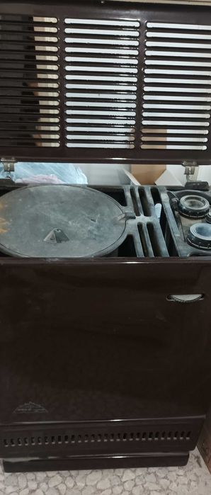 Нафтова печка- 2 бр.