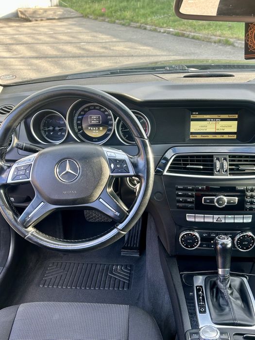 Mercedes c200 w204 facelift E5 136 cp automat