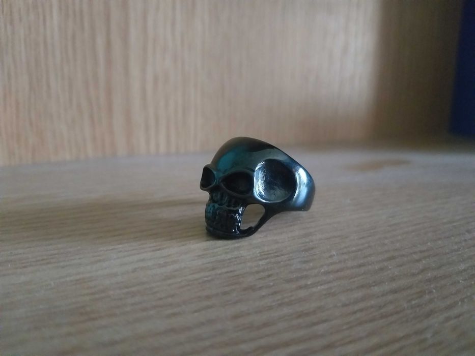 Accesorii goth/metal (brațări, inele, lanțuri, cercei)