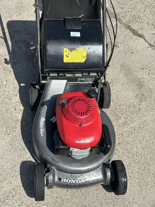 Бензинова самоходна косачка Honda 53 сн