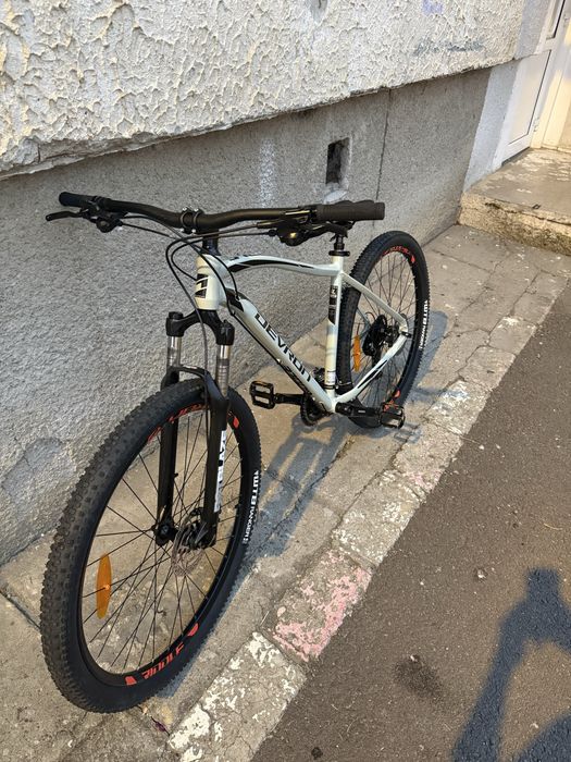 Bicicleta MTB Devron 1.9