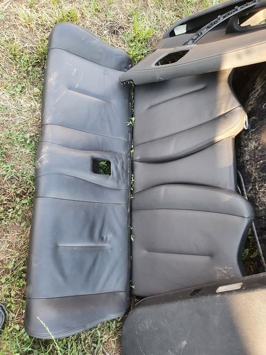 Interior scaune sport din piele cotiera boxe plafon Peugeot RCZ