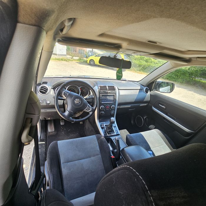 Suzuki grand vitara  2,4 бензин,газ
