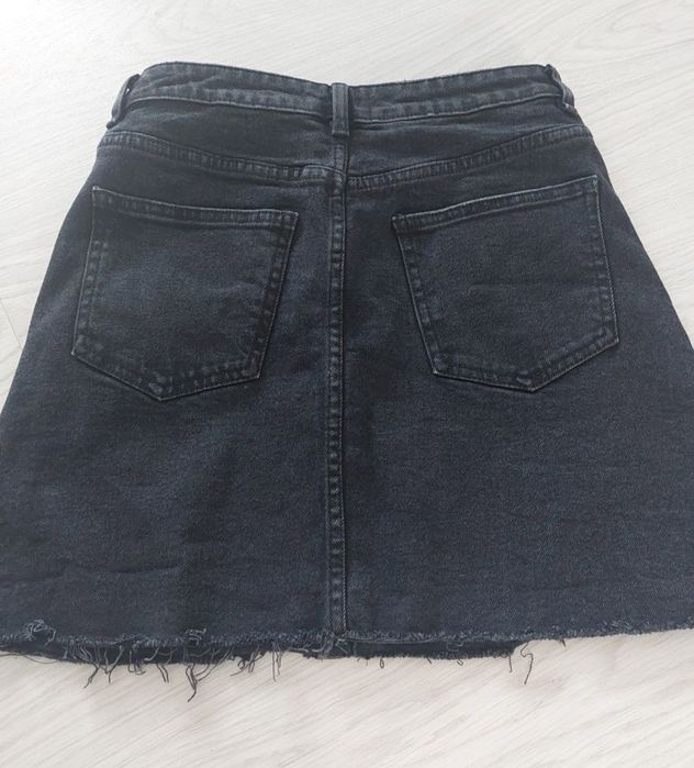 Fustă blugi marimea  36