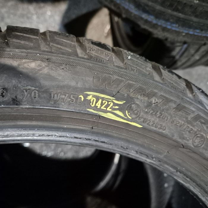 275 35 20 Pirelli iarnă O bucată