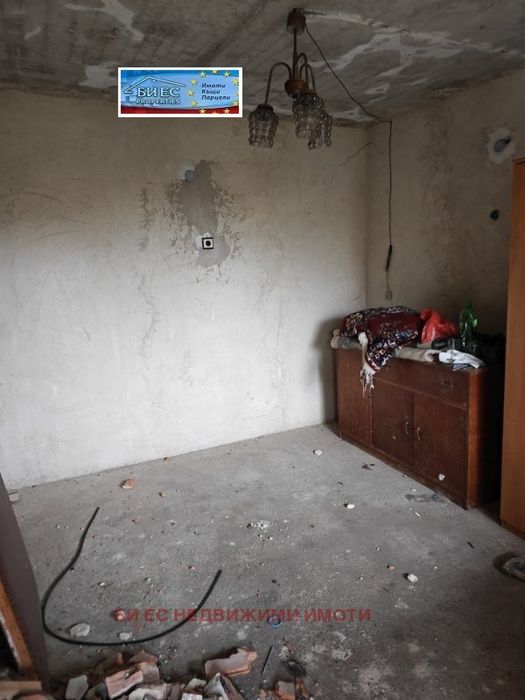 Къща в с. Горни Романци - 50 м²