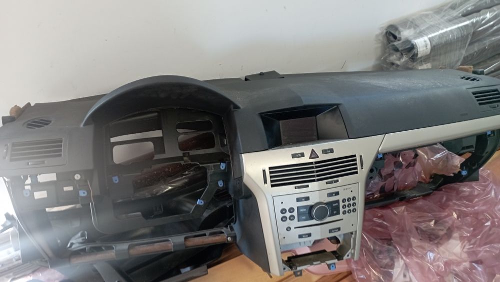 Planșă Bord Opel Astra H
